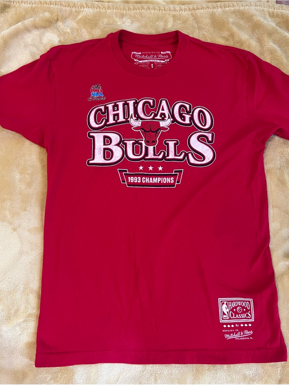 Mitchell & Ness Red Hardwood Classics Logo Tee